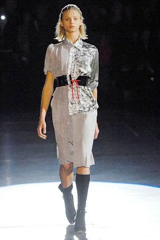 Look 16